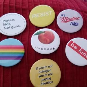 Meet your Posher, Suzanne